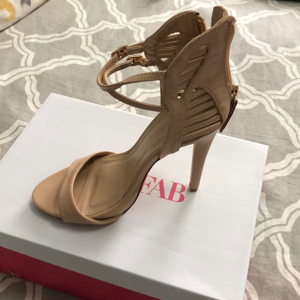 JustFab Pumps